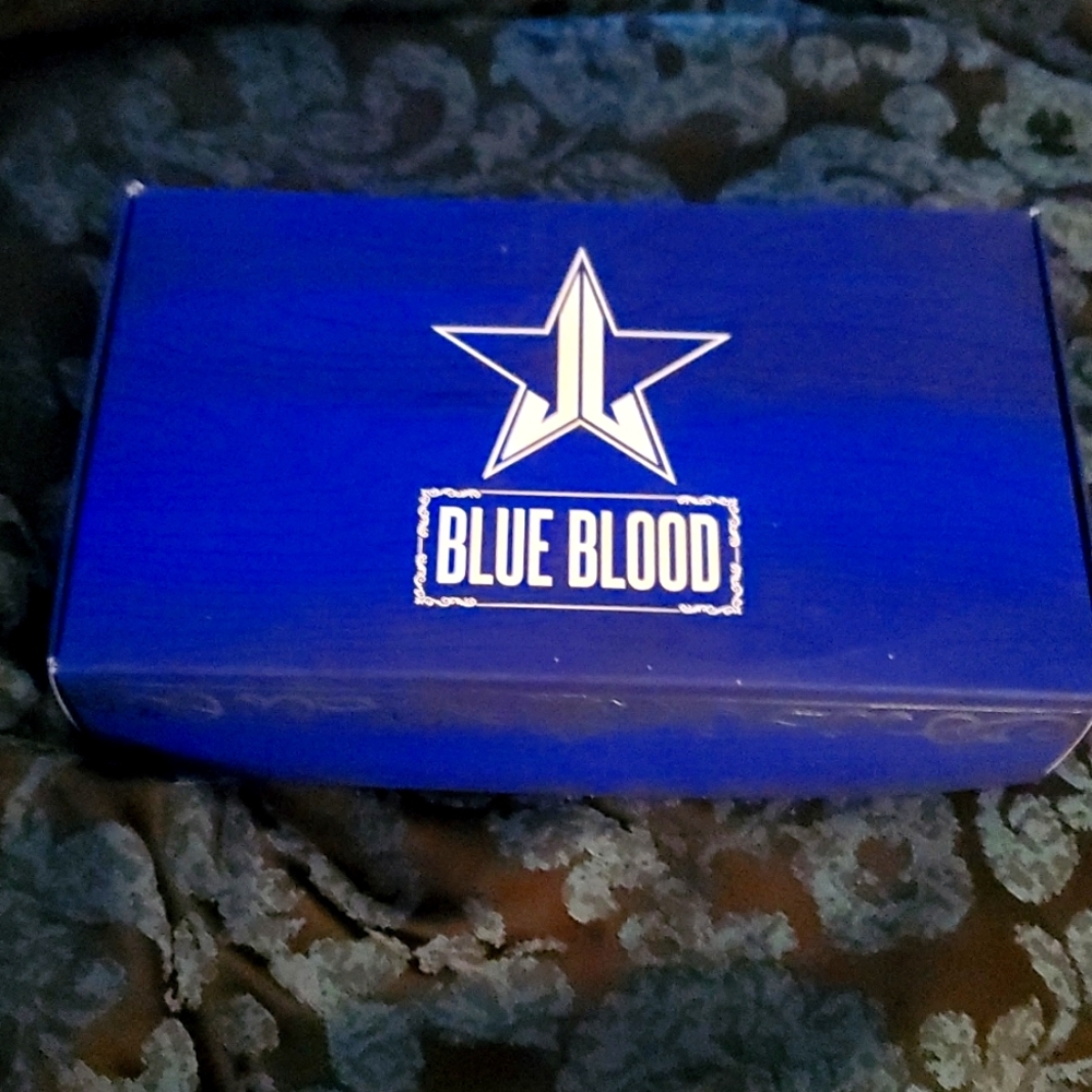 Jeffree Star Blue Blood Palette